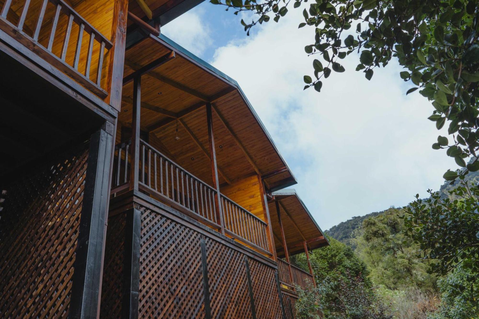 Cabinas El Quetzal San Gerardo de Dota Exterior photo